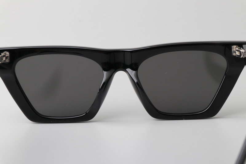 CL41468S Sunglasses In Black