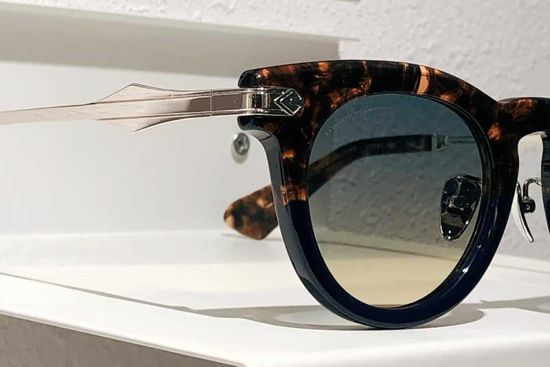 Carbon1of199 Sunglasses Tortoise Black Gradient Gray