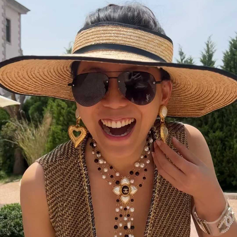 Classic 11M Sunglasses Black Gray