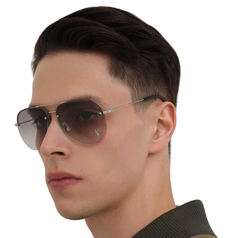 Classic 11M Sunglasses Silver Gradient Gray