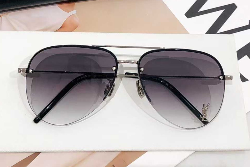 Classic 11M Sunglasses Silver Gradient Gray