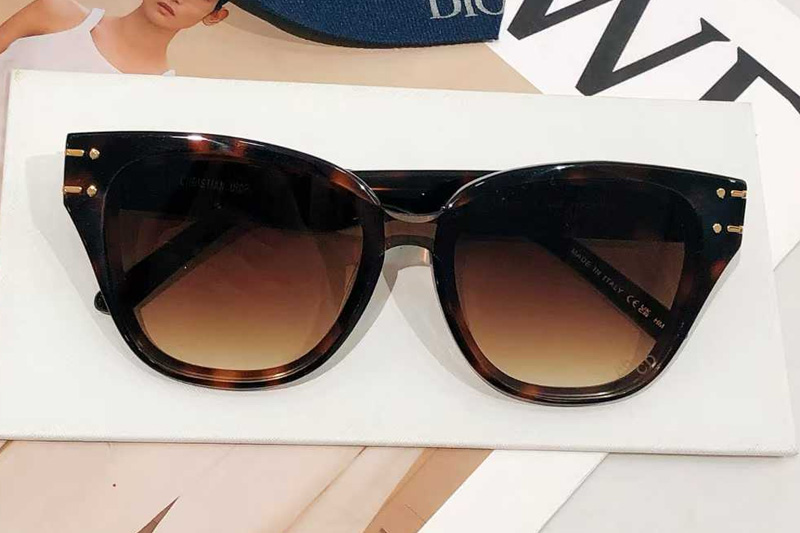 Dsgta29ucr Sunglasses Tortoise Gradient Brown