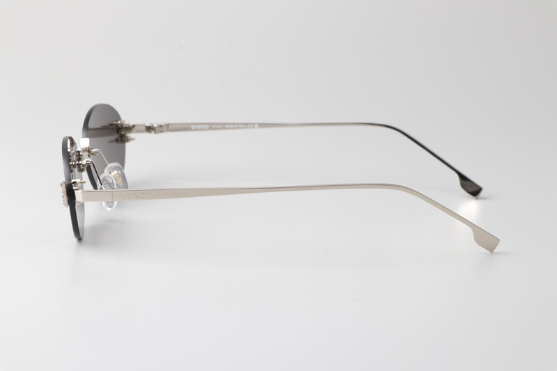 FE40046S Sunglasses Silver Gray