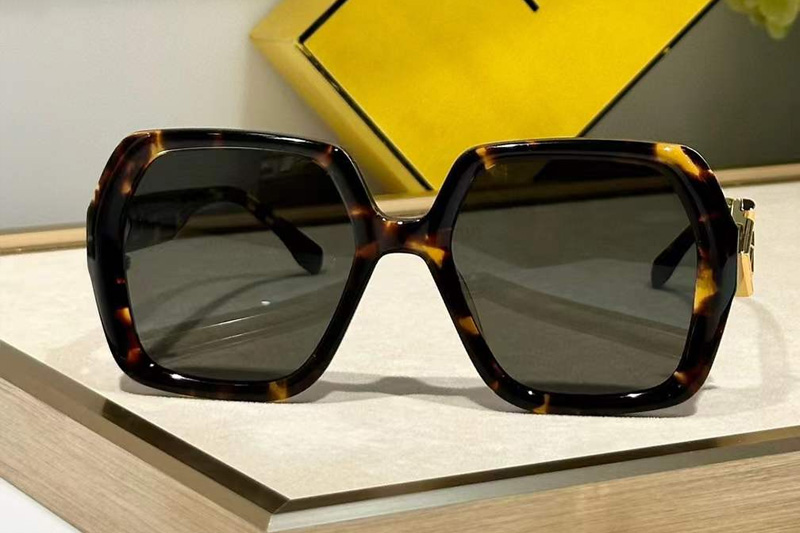 FE40139I Sunglasses Tortoise Gray