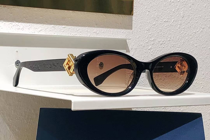 FE40150I Sunglasses Black Gold Gradient Brown