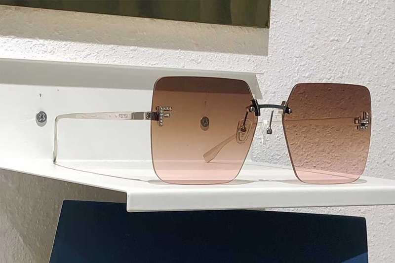 FE4082US Sunglasses Silver Gradient Brown