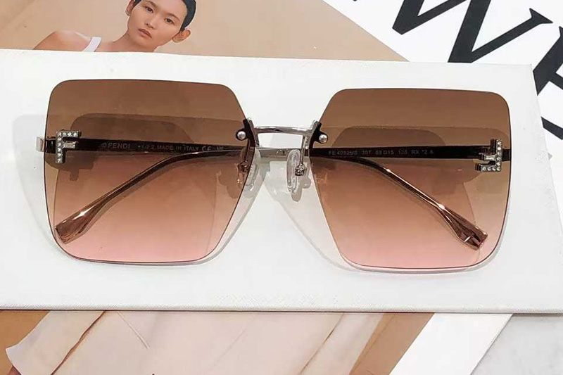 FE4082US Sunglasses Silver Gradient Brown