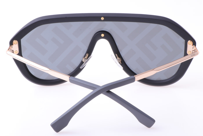 FF M0039 Sunglasses In Gold Black Grey