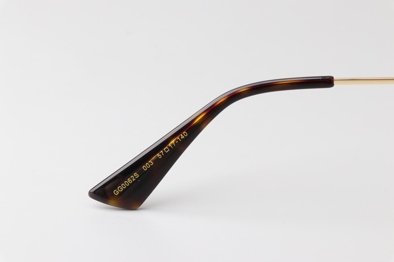 GG0062S Sunglasses Green Gold Gradient Gray