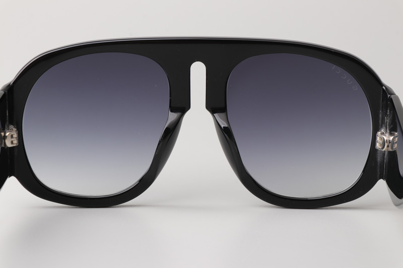 GG0152S Sunglasses In Black Gradient Grey