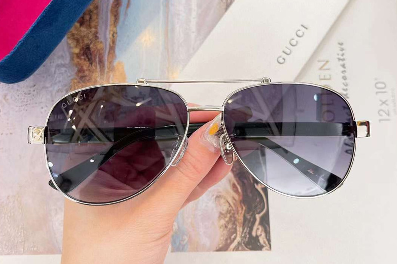 GG0528S Sunglasses Silver Gradient Gray