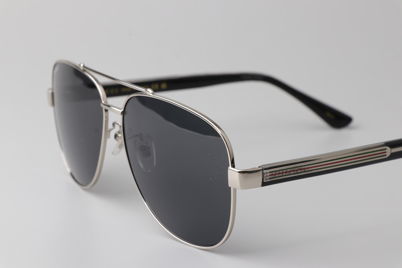 GG0528S Sunglasses Silver Gray