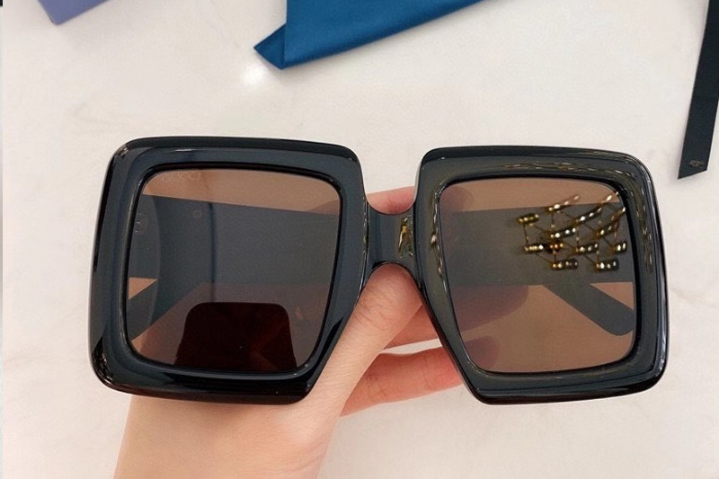 GG0783S Sunglasses In Black Gold Brown Lens