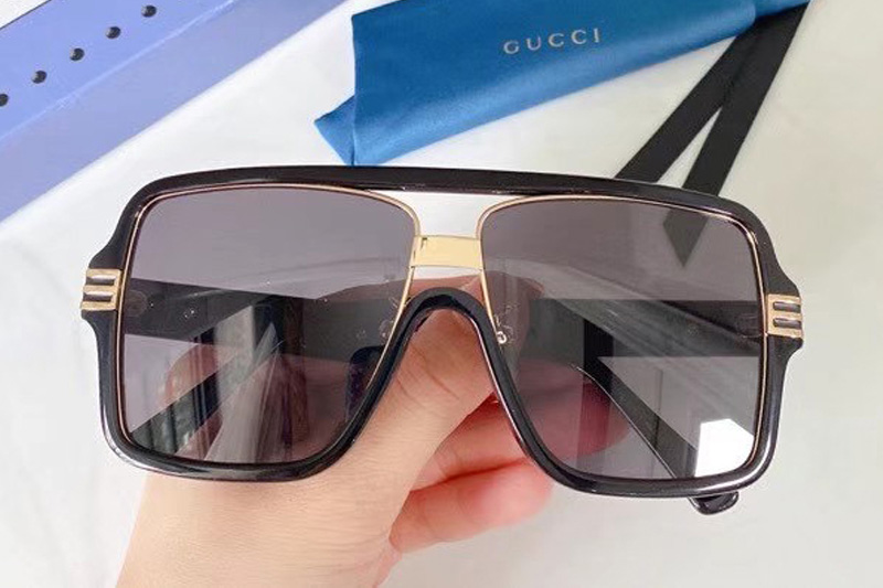 GG0900S Sunglasses In Black Grey