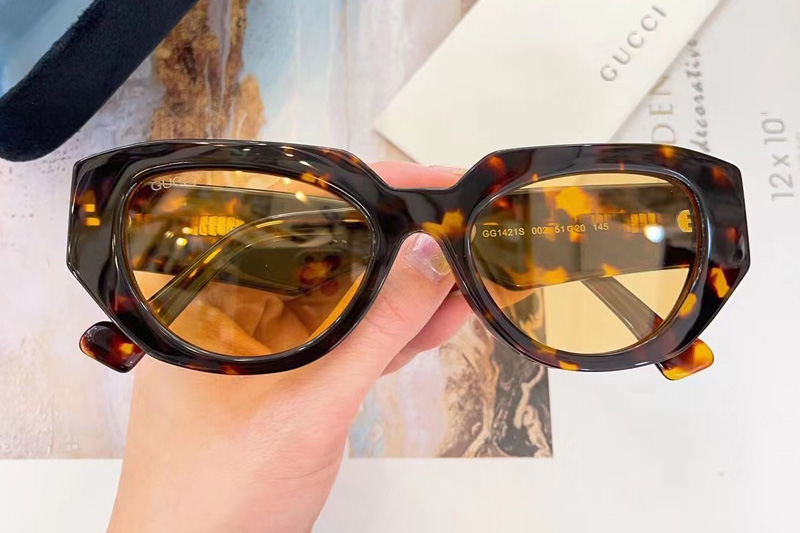 GG1421S Sunglasses In Tortoise Yellow Lens