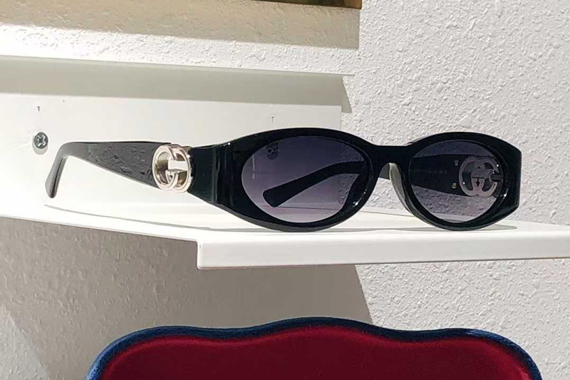 GG1660S Sunglasses Black Silver Gradient Gray