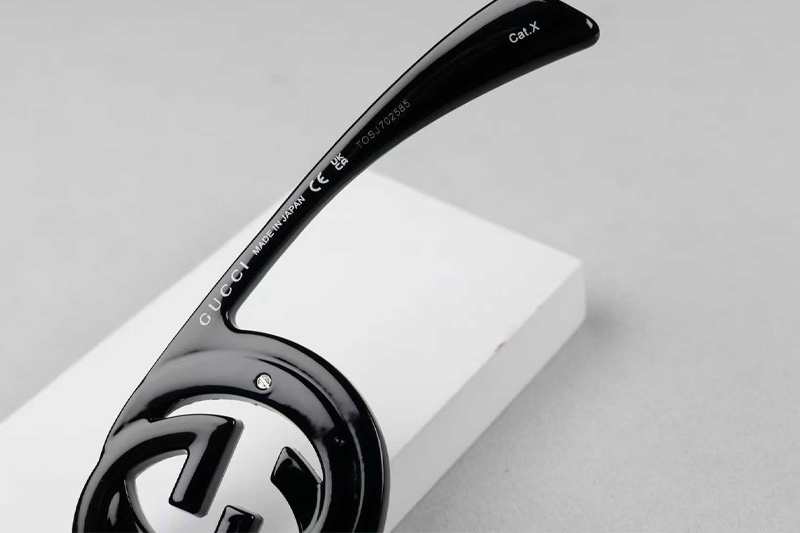 GG1899S Sunglasses Black Silver Gray