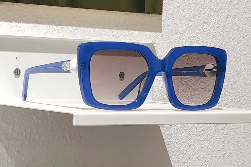 GV40071F Sunglasses Blue Gradient Brown