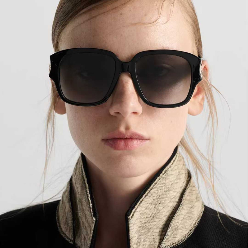 Glow S2F Sunglasses Black Gold Gradient Gray