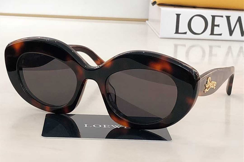 LW40153S Sunglasses Tortoise Gray