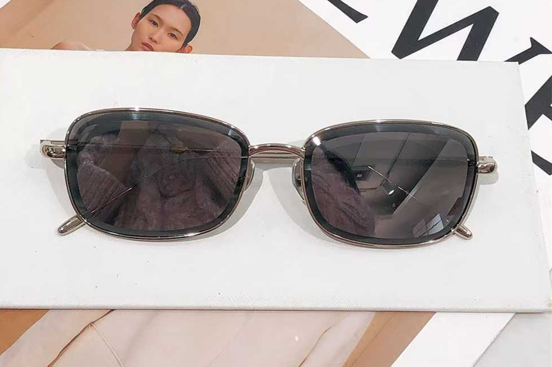 LW40159U Sunglasses Silver Mirror