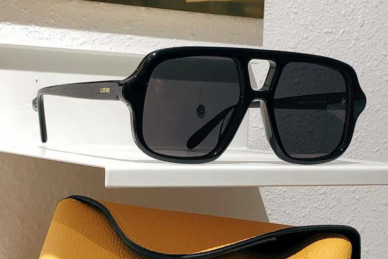 LW40161U Sunglasses Black Gray