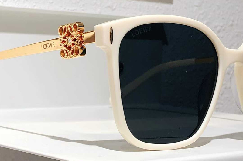 LW50402 Sunglasses White Gray
