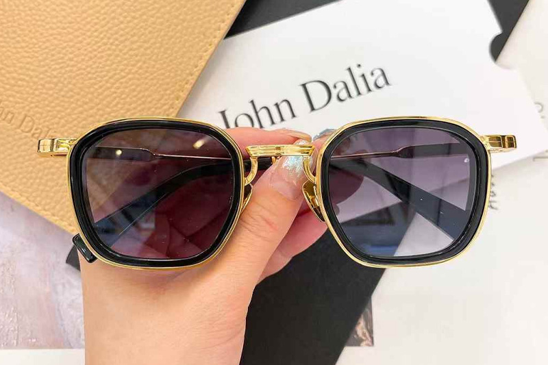 Leo2 Sunglasses Black Gold Gradient Gray