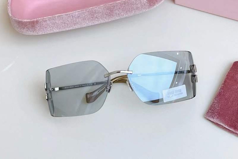 MU54YS Sunglasses Silver Mirror