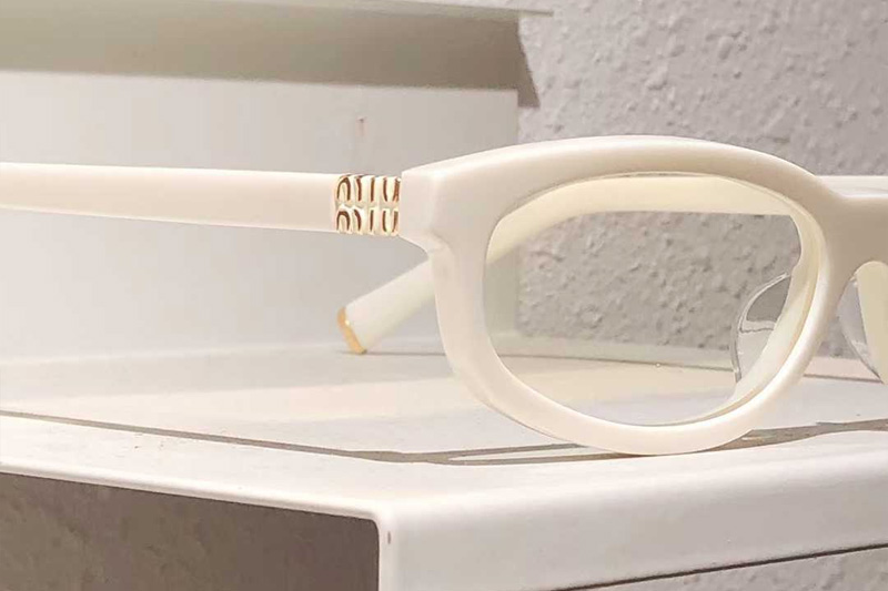 MUA06S Eyeglasses White