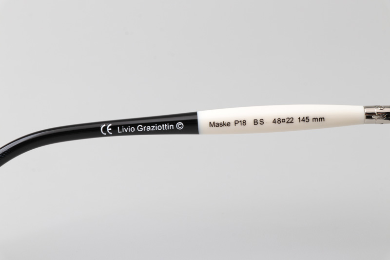 Maske P18 Sunglasses Black White Gray