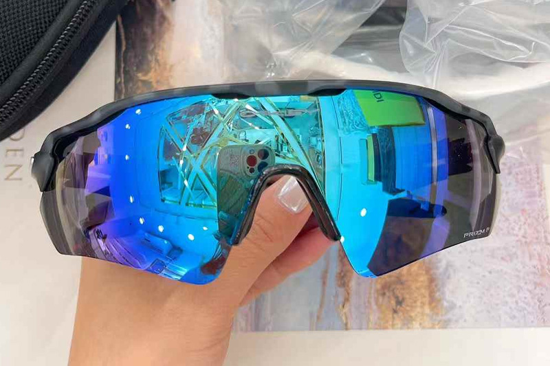 OO9208 Sunglasses Black Blue Flash