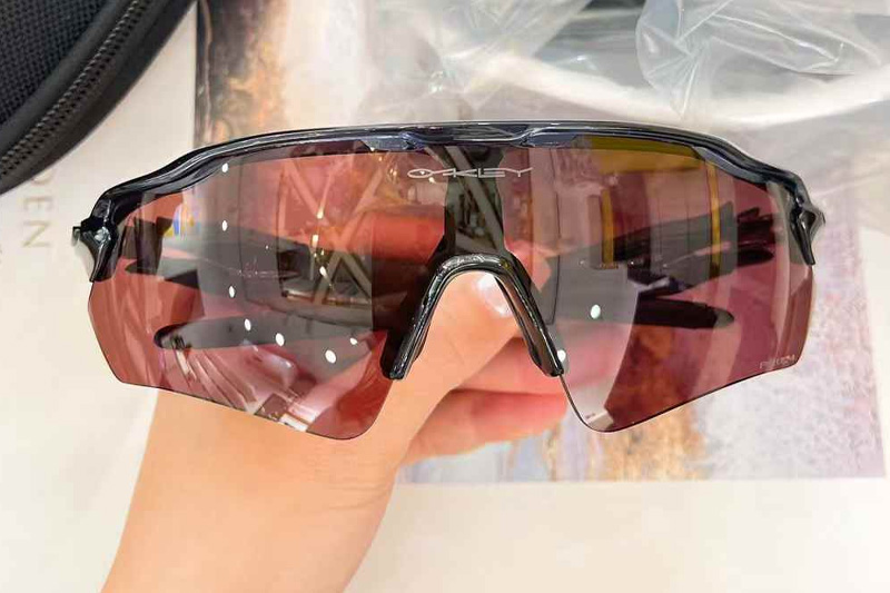 OO9208 Sunglasses Gray Red