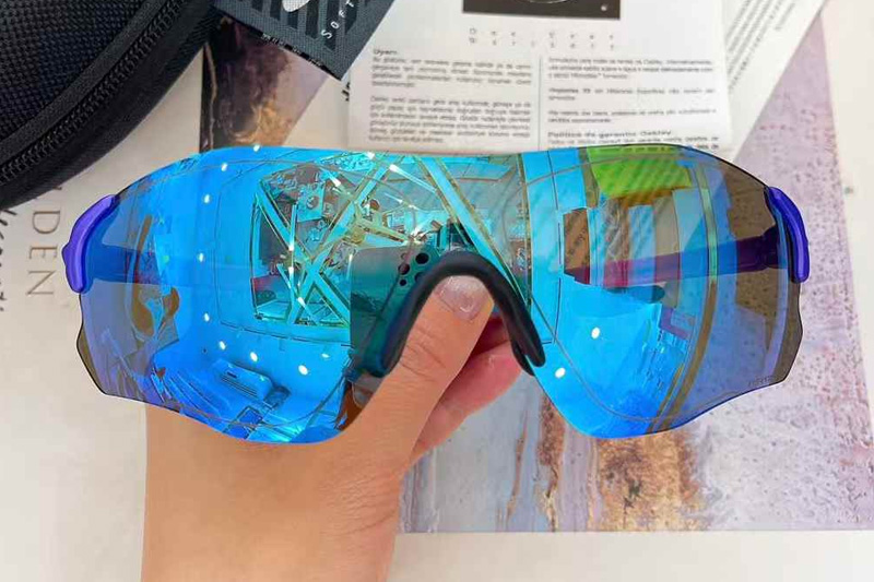 OO9313 Sunglasses Blue Blue Flash
