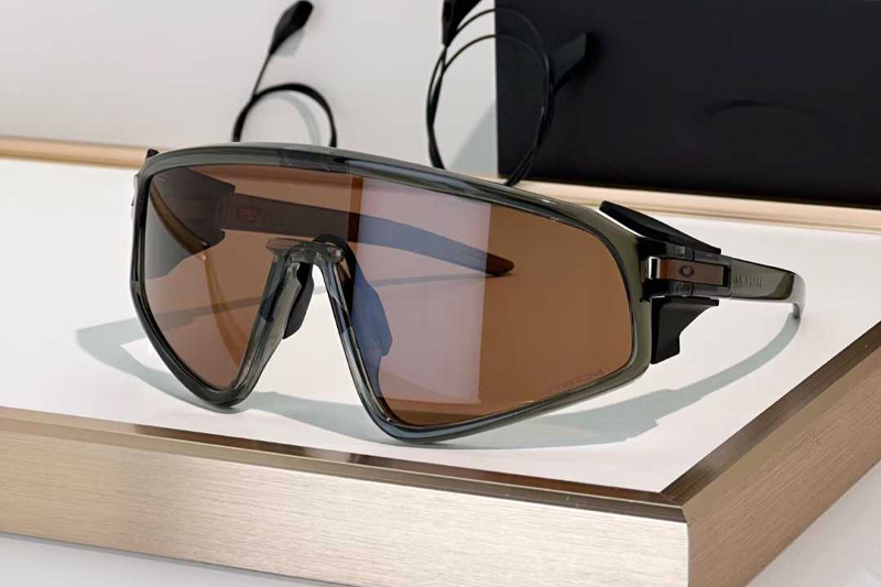 OO9404 Sunglasses Gray Brown