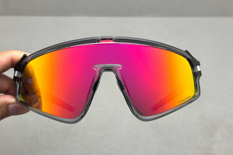 OO9404 Sunglasses Gray Red Flash