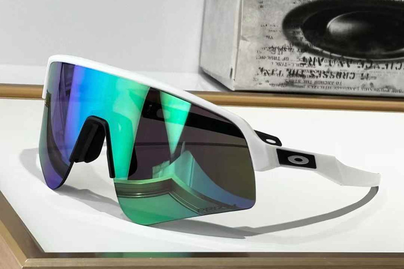 OO9465 Sunglasses White Green Flash
