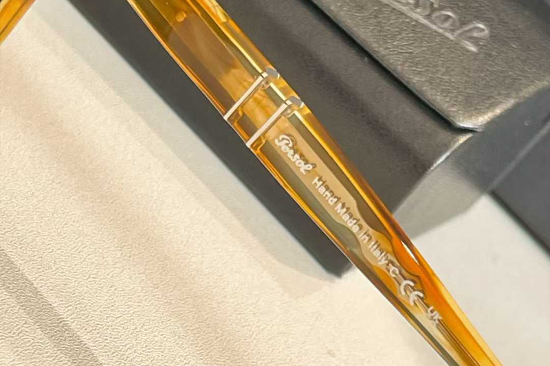 PL649S Sunglasses Light Tortoise Green