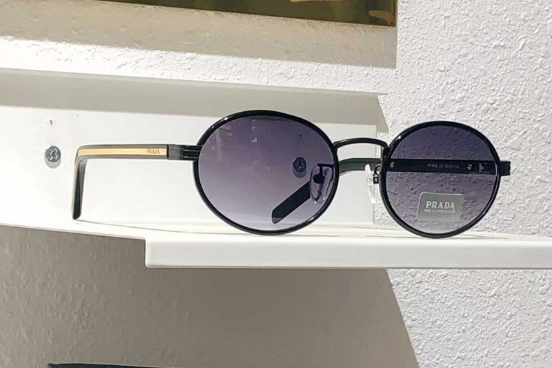 PRB56S Sunglasses Black Gradient Gray