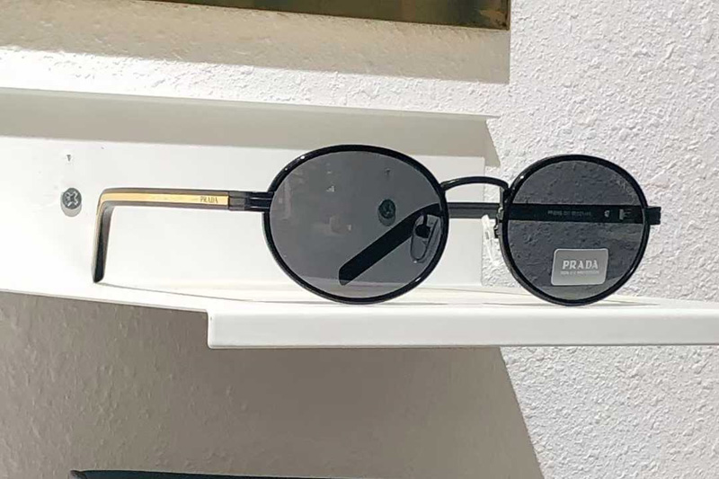 PRB56S Sunglasses Black Gray