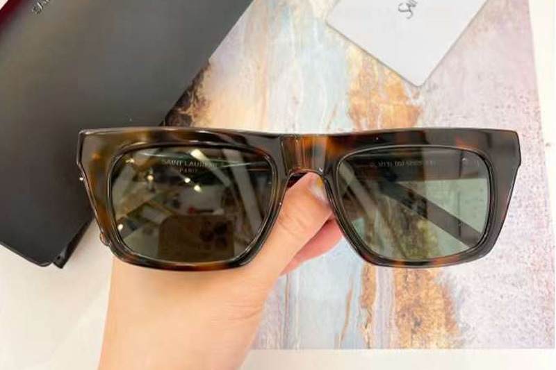 SLM131 Sunglasses Tortoise Green