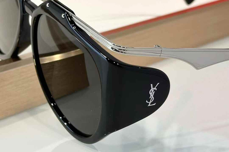 SLM137F Sunglasses Black Silver Gray