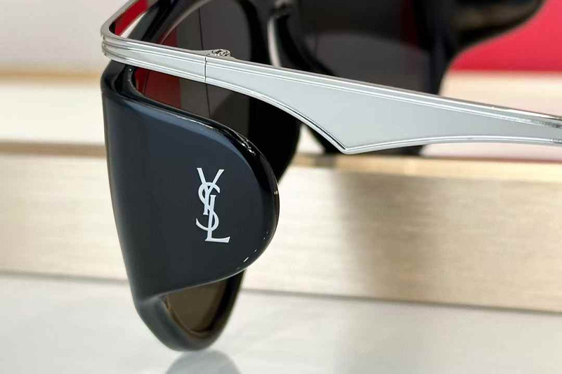 SLM137F Sunglasses Black Silver Gray
