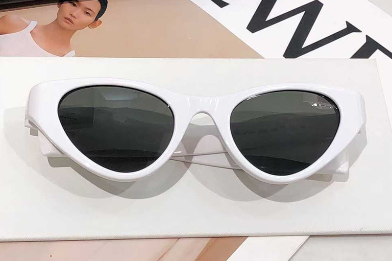 SLM144 Sunglasses White Gray