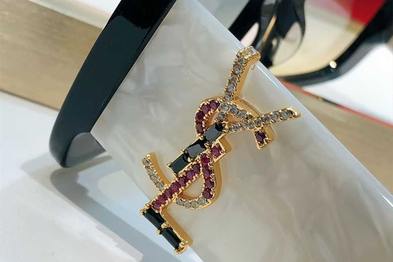 SLM1716L Sunglasses Black White Gradient Gray