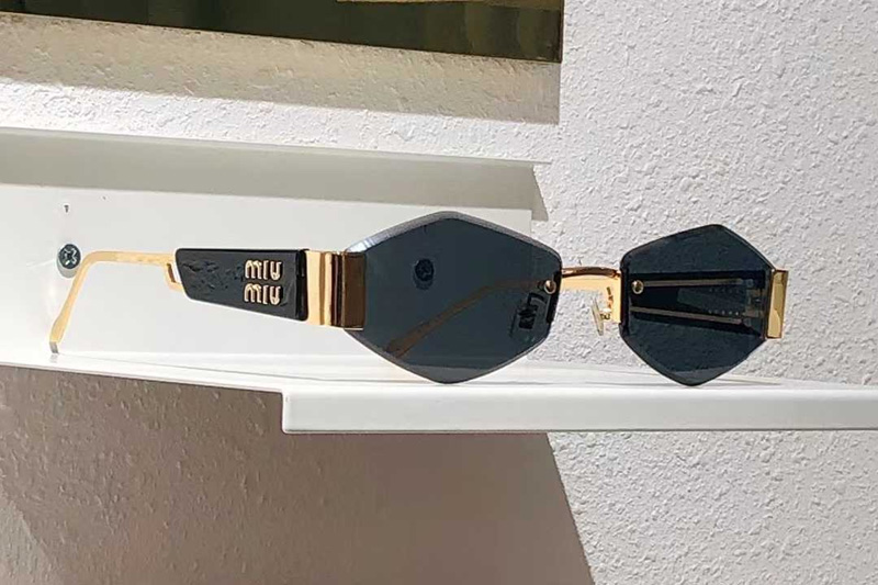 SMU16ZS Sunglasses Black Gold Gray