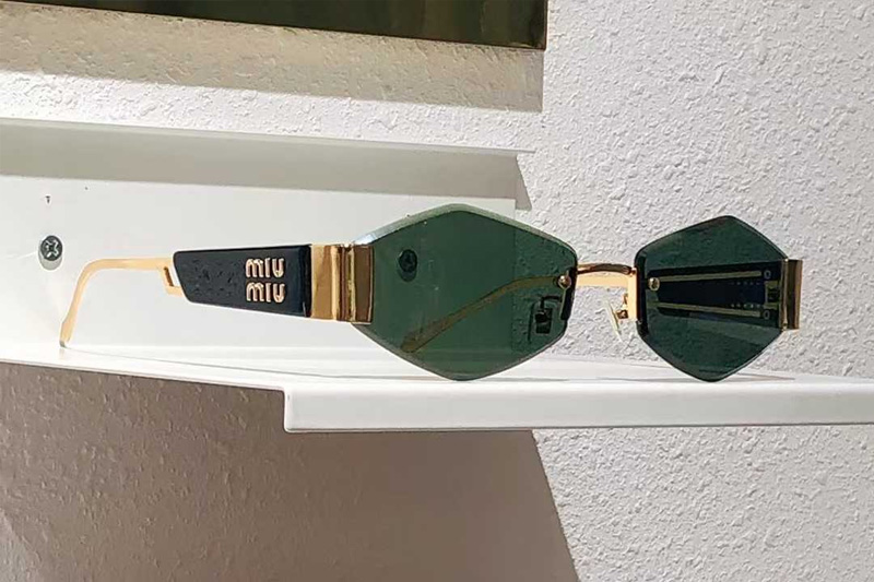 SMU16ZS Sunglasses Black Gold Green