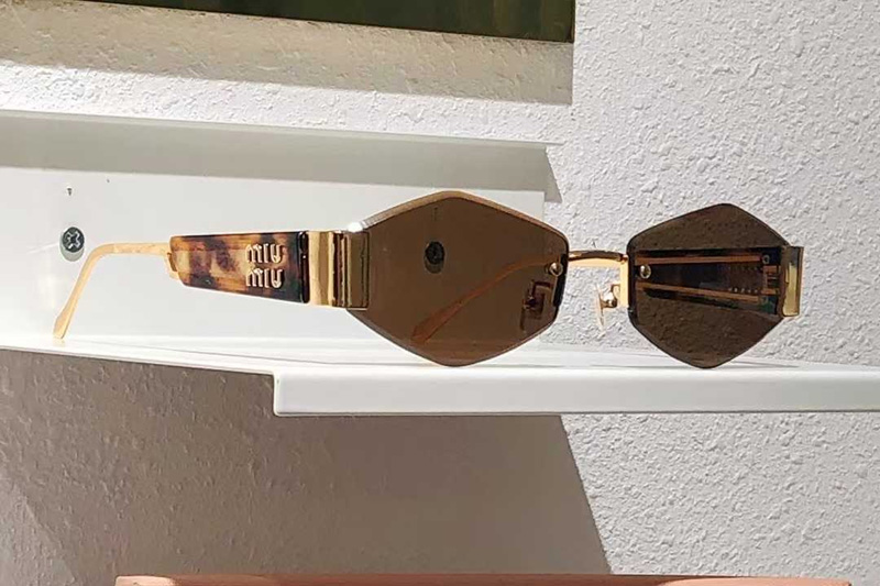 SMU16ZS Sunglasses Tortoise Brown