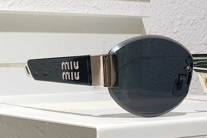 SMU17ZS Sunglasses Black Silver Gray