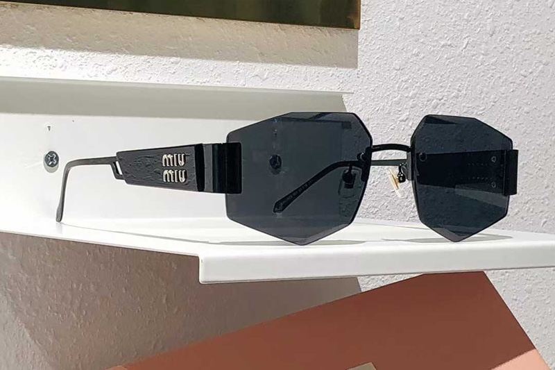 SMU18ZS Sunglasses Black Gray